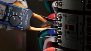 Hướng dẫn đo dòng điện bằng ampe kìm chính xác nhất