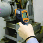 Cách sử dụng máy đo nhiệt độ điện tử trong công nghiệp