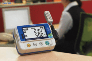 Nhiệt ẩm kế điện tử là thiết bị quen thuộc trong cả gia đình và văn phòng