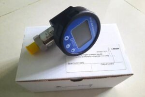 Đồng hồ đo áp suất khí nén điện tử